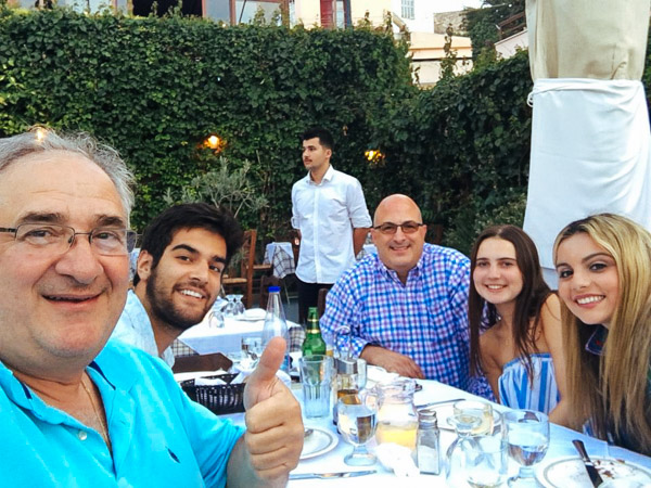 Host-family-dinner-with-Art-Dimopoulos!