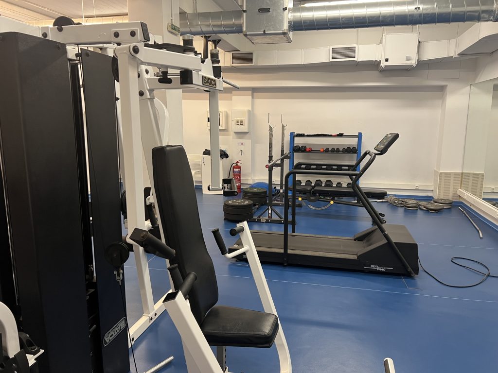 R1 GyM