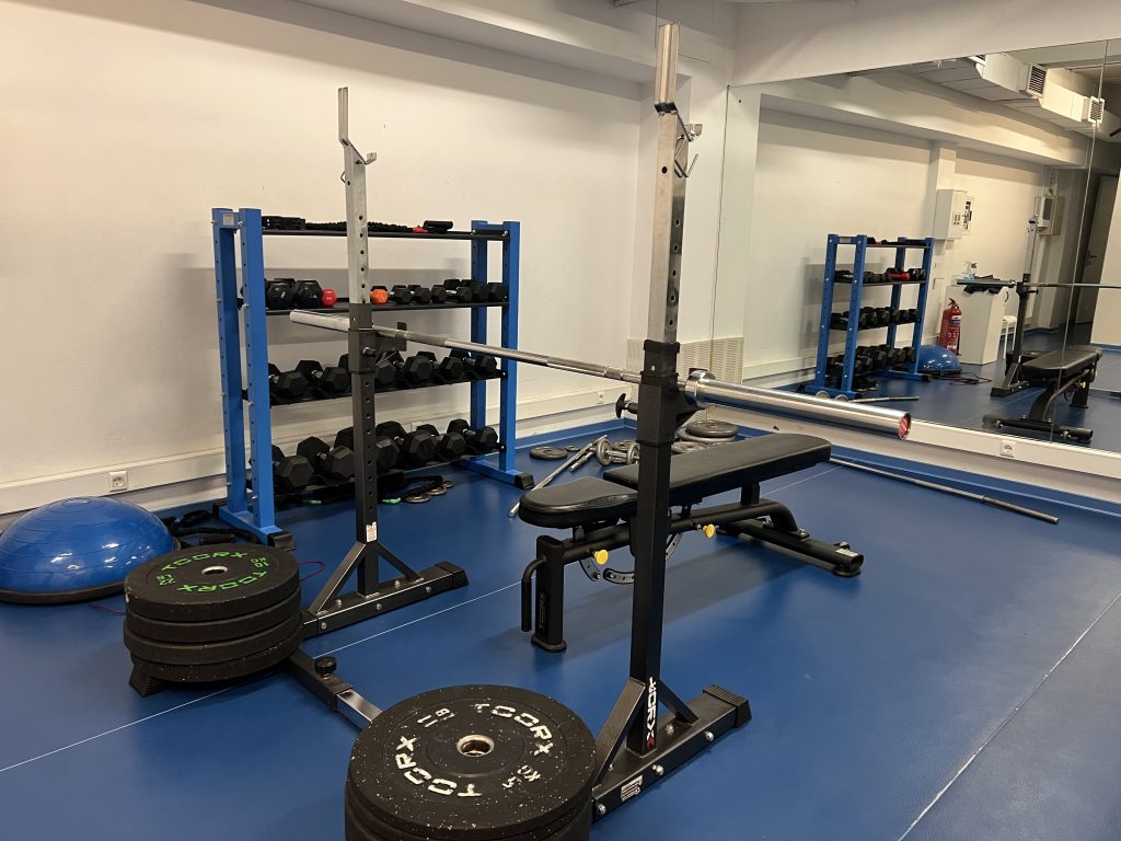 R1 gym